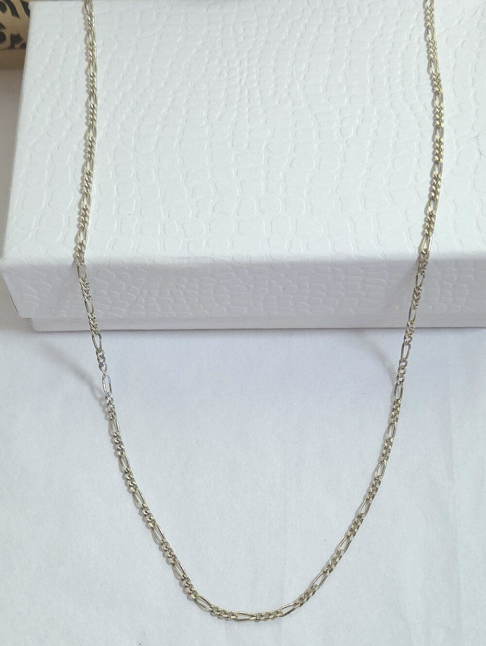 Vintage Sterling Silver Diamond Cut Figaro Chain Necklace Signed India 925 18"